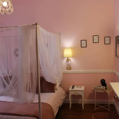 Le Sorelle 4* Nápoly